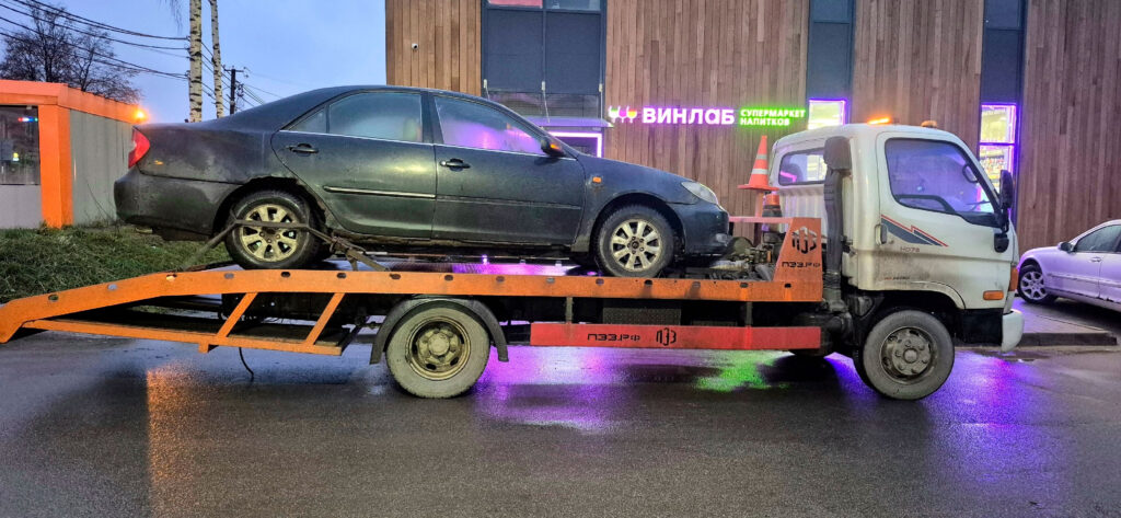 Эвакуация автомобиля с большим пробегом до автосервиса